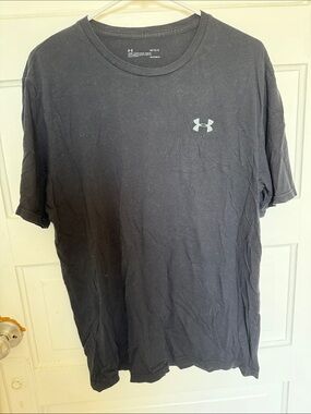 Under Armour Men’s Black Short Sleeve Crew Tee with Small Logo